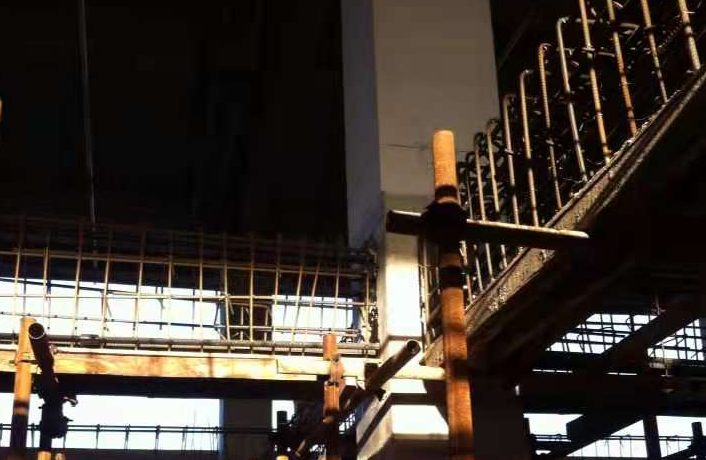 赤峰一厂房梁柱截面加大施工